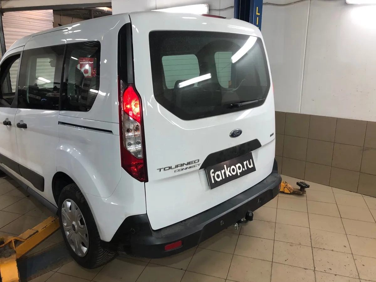 Фаркоп Galia для Ford Tourneo Connect 2014-2022 F129A в Владивосток