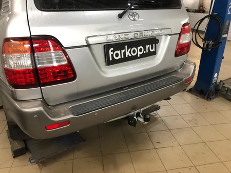 Фаркоп Galia для Toyota Land Cruiser J100 VX 1998-2008 T050A в Владивосток