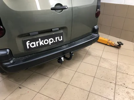 Фаркоп Oris для Peugeot Partner 2008-, (L1, L2) 2556-A в Владивосток