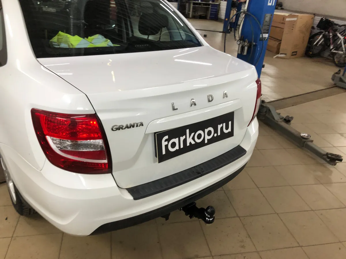 Фаркоп TowRus для Lada Granta (вкл. Cross) 2012- 279529 в Владивосток