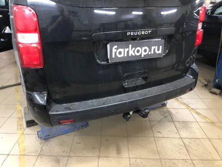 Фаркоп Лидер Плюс для Peugeot Traveller 2016- P108-A в Владивосток