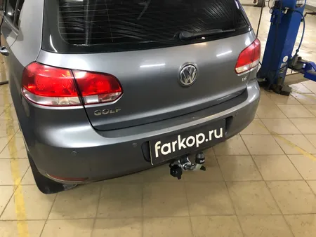 Фаркоп Galia для Volkswagen Golf 2008-2013 A038C в Владивосток