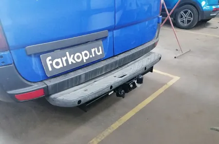 Фаркоп Steinhof для Volkswagen Crafter 2006-2016 (для а/м со ступенькой) V-033 в Владивосток