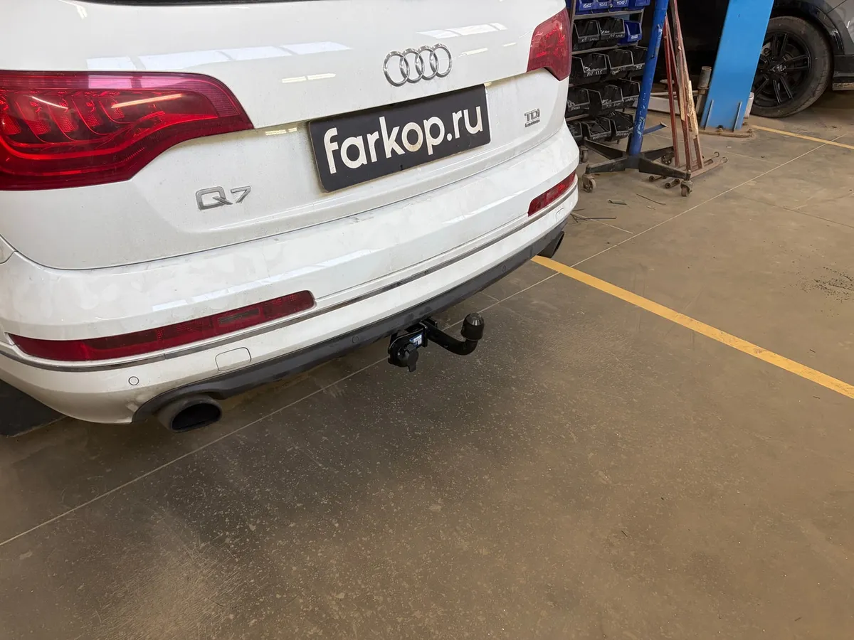 Фаркоп Berg для Audi Q7 2006-2015 F.5813.001 в Владивосток Фаркоп Berg для Audi Q7 2006-2015 F.5813.001 в Владивосток
