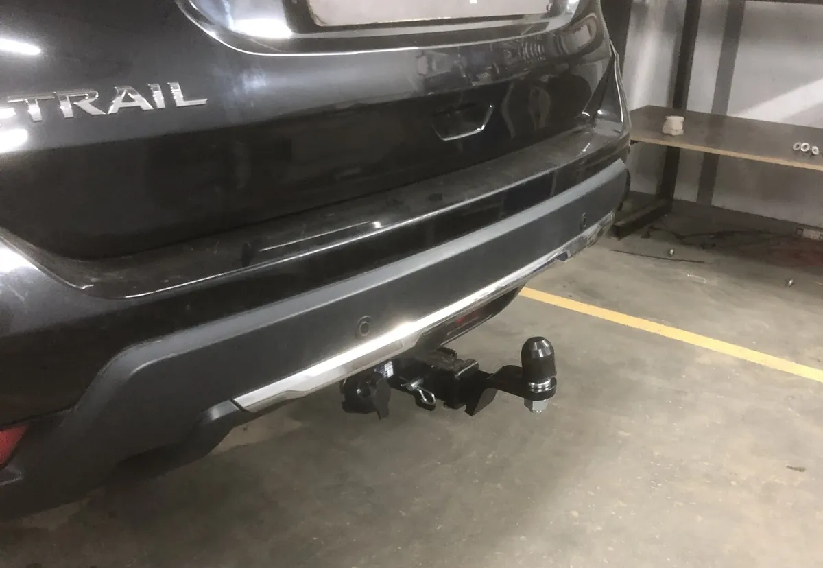 Фаркоп Berg для Nissan X-Trail 2015-2022 F.4113.001 в Владивосток Фаркоп Berg для Nissan X-Trail 2015-2022 F.4113.001 в Владивосток