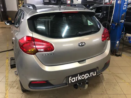 Фаркоп Galia для Kia Ceed (хетчбек) 2012-2018 H086A в Владивосток