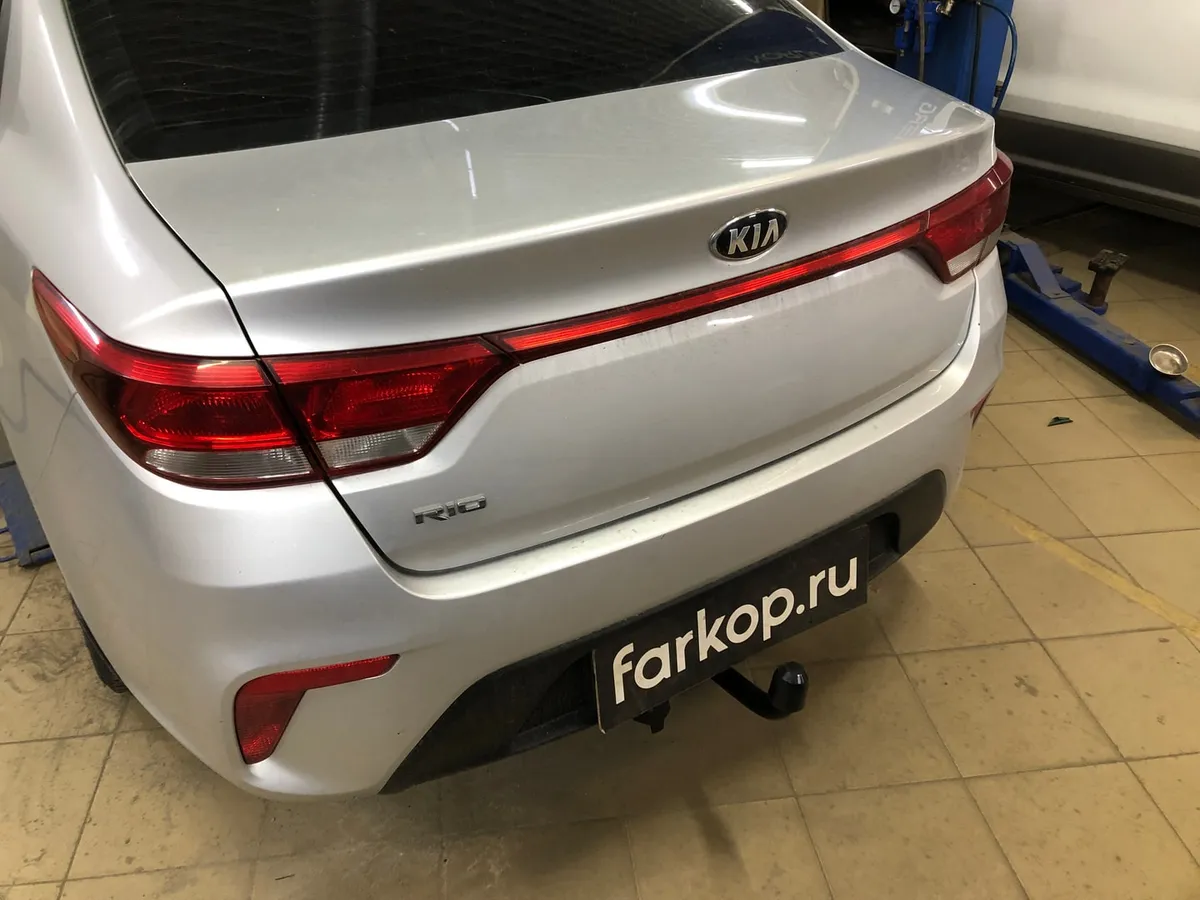 Фаркоп Berg для Kia Rio 2017-2020 F.2311.001 в Владивосток Фаркоп Berg для Kia Rio 2017-2020 F.2311.001 в Владивосток