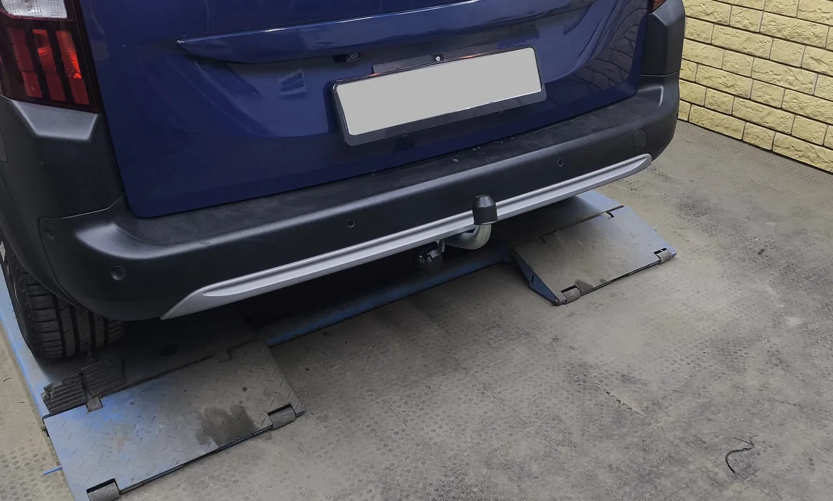 Фаркоп Galia для Peugeot Rifter 2018- (L1) C052A в Владивосток Фаркоп Galia для Peugeot Rifter 2018- (L1) C052A в Владивосток