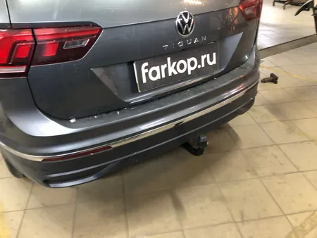 Фаркоп Galia для Volkswagen Tiguan 2017- V069V в Владивосток