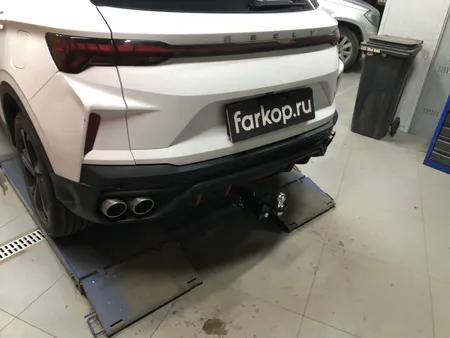 Фаркоп TowRus для Geely Coolray 2020- 299413 в Владивосток