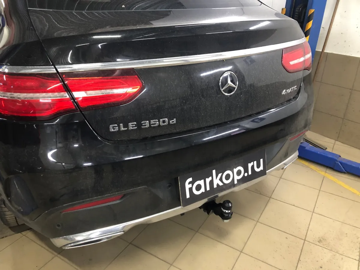 Фаркоп TowRus для Mercedes GLE Coupe 2016-2018 139315 в Владивосток Фаркоп TowRus для Mercedes GLE Coupe 2016-2018 139315 в Владивосток